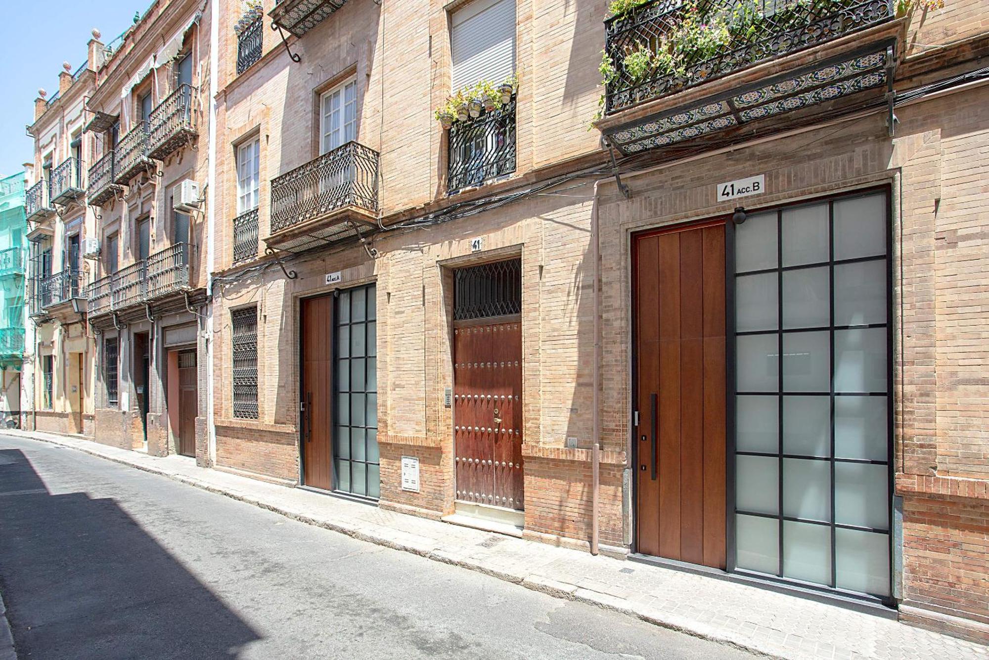 Genteel Santas Patronas * Seville