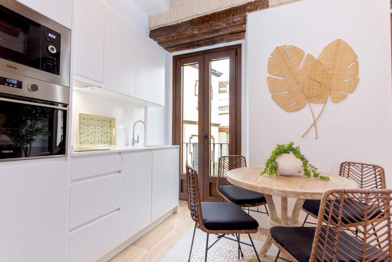 Genteel Santas Patronas Appartement